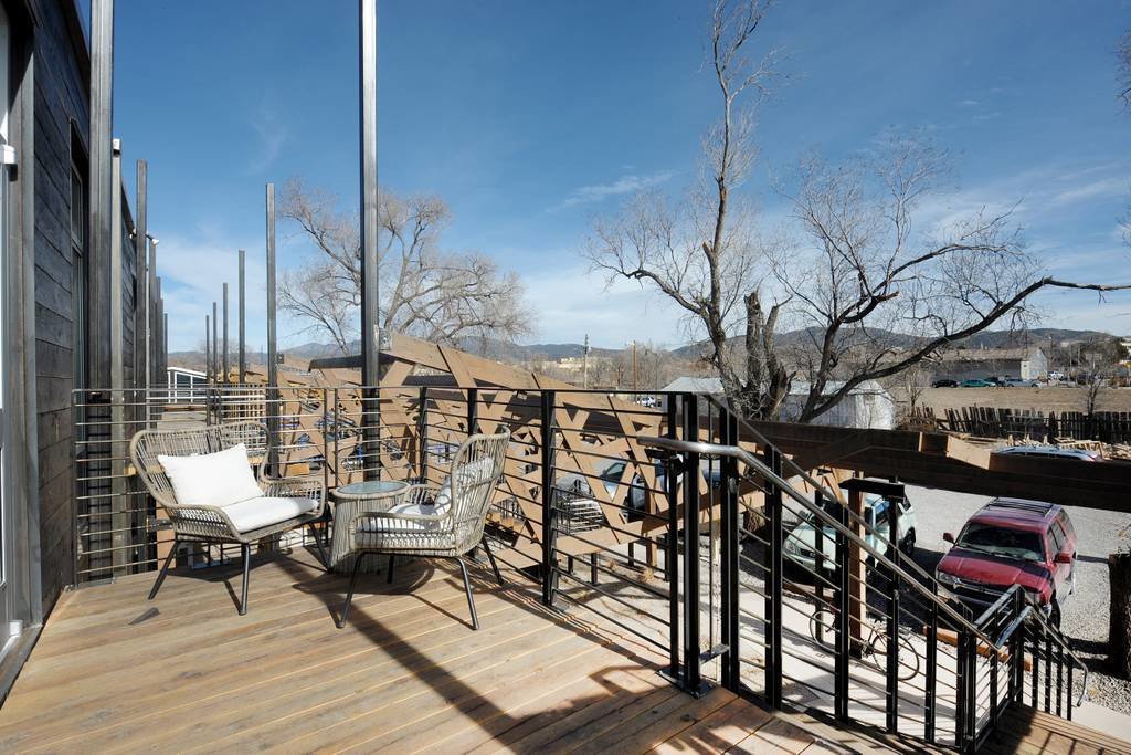 Photo 12 of 32 in Modern Baca Railyard apartment (204) by Solange