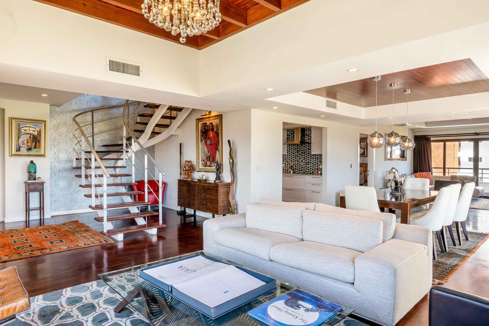 Stunning Park View Penthouse Hawaiian Decor Ideas image