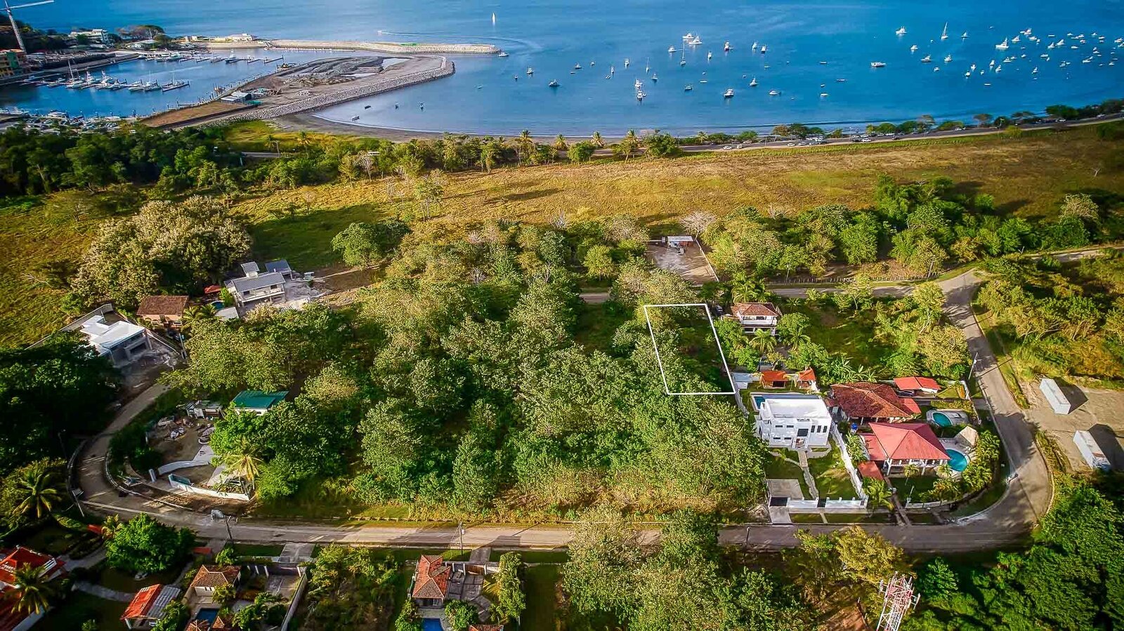 Photo 12 of 14 in Flamingo Estates, #33 by 2Costa Rica Real Estate - Dwell