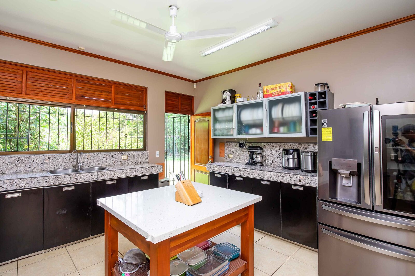 Photo 10 of 22 in Naranjito family house by 2Costa Rica Real Estate Dwell