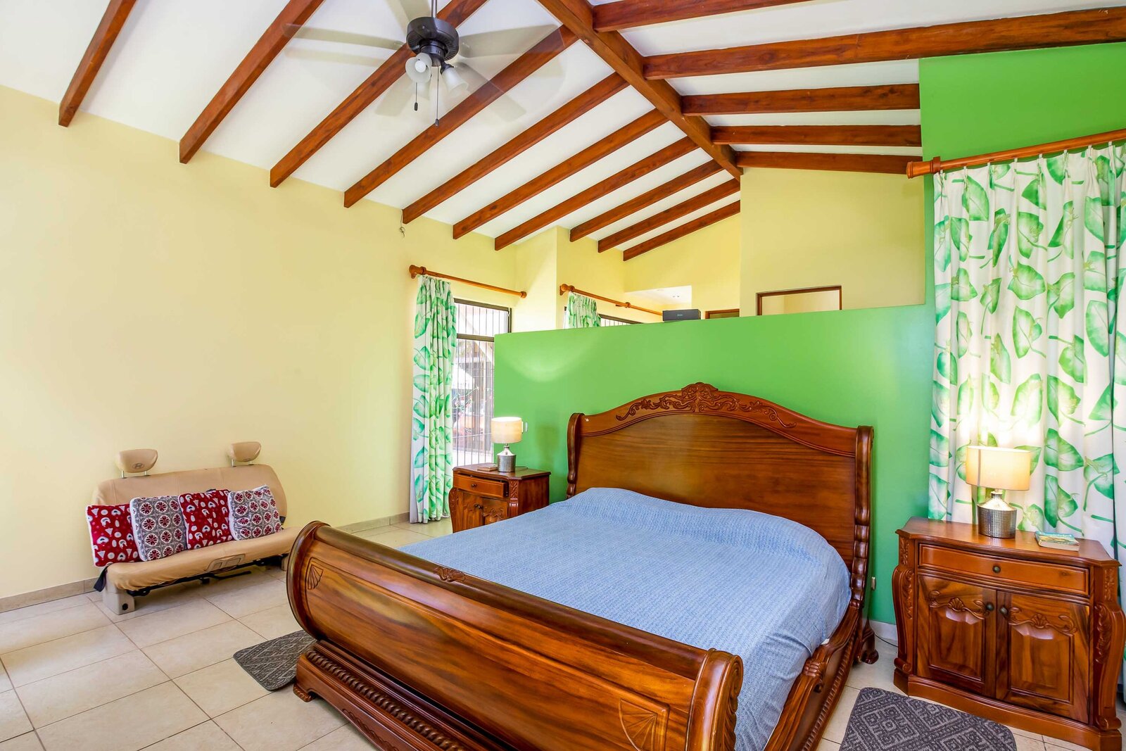 Photo 17 of 22 in Naranjito family house by 2Costa Rica Real Estate Dwell