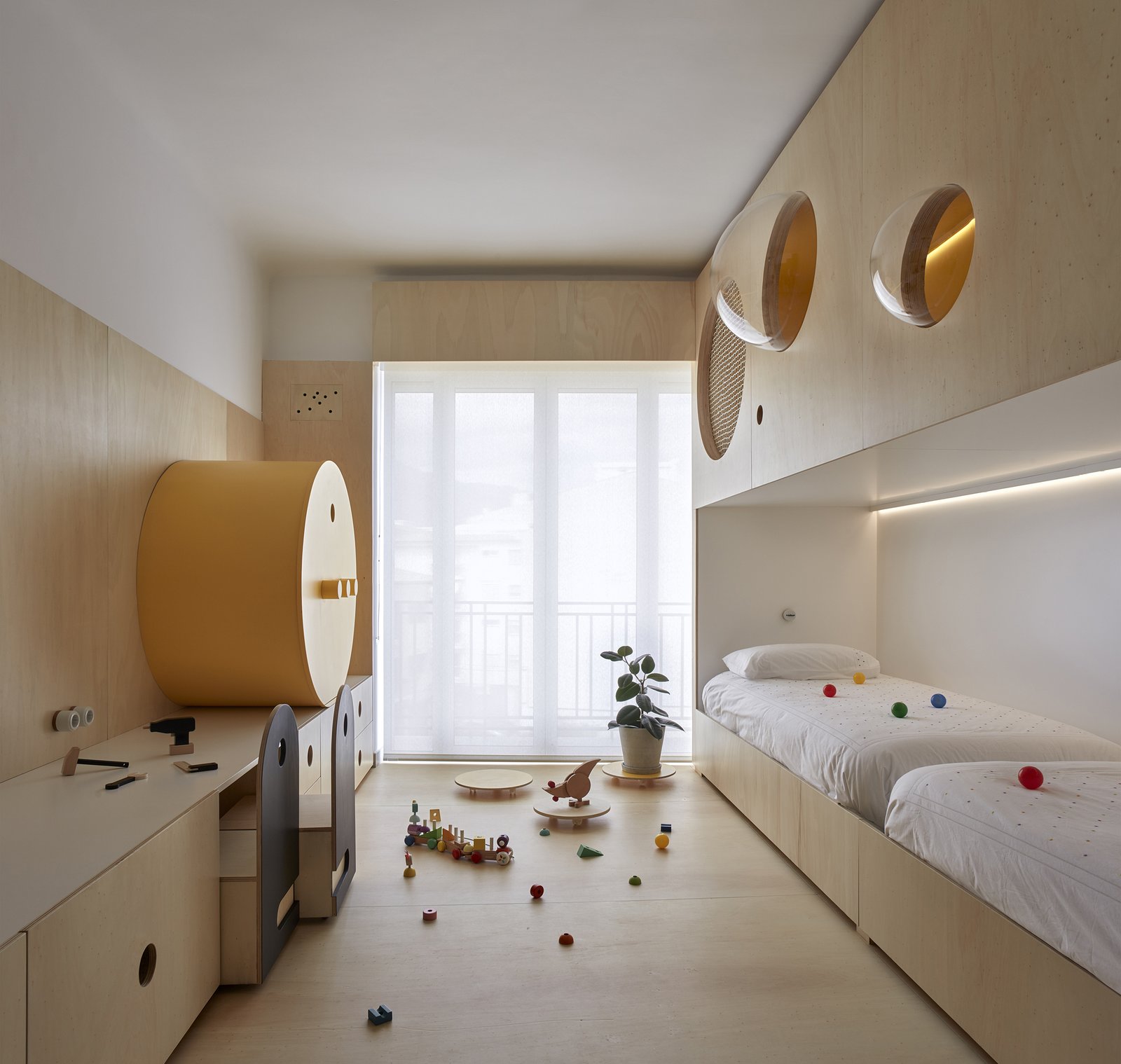 Photo 6 of 18 in The Toy Box by Estudio ji Architects Dwell