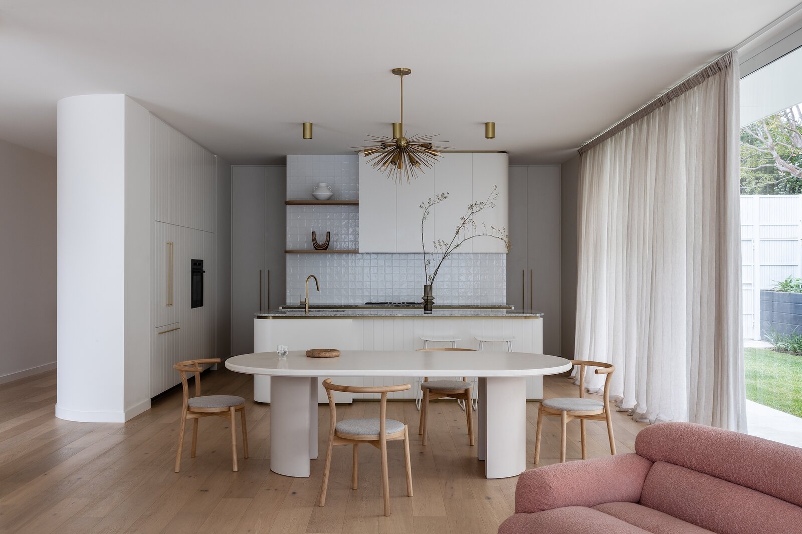 Photo 4 Of 17 In We re Swooning Over The Sun Dappled Interiors At This 