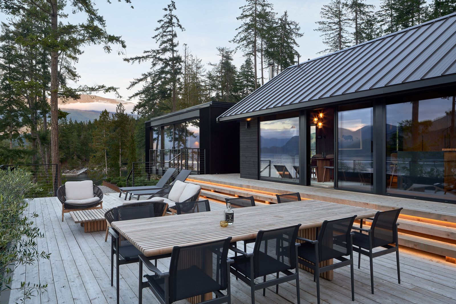 Photo 9 of 27 in Off-Grid Coastal Retreat by W O V E N Architecture and ...