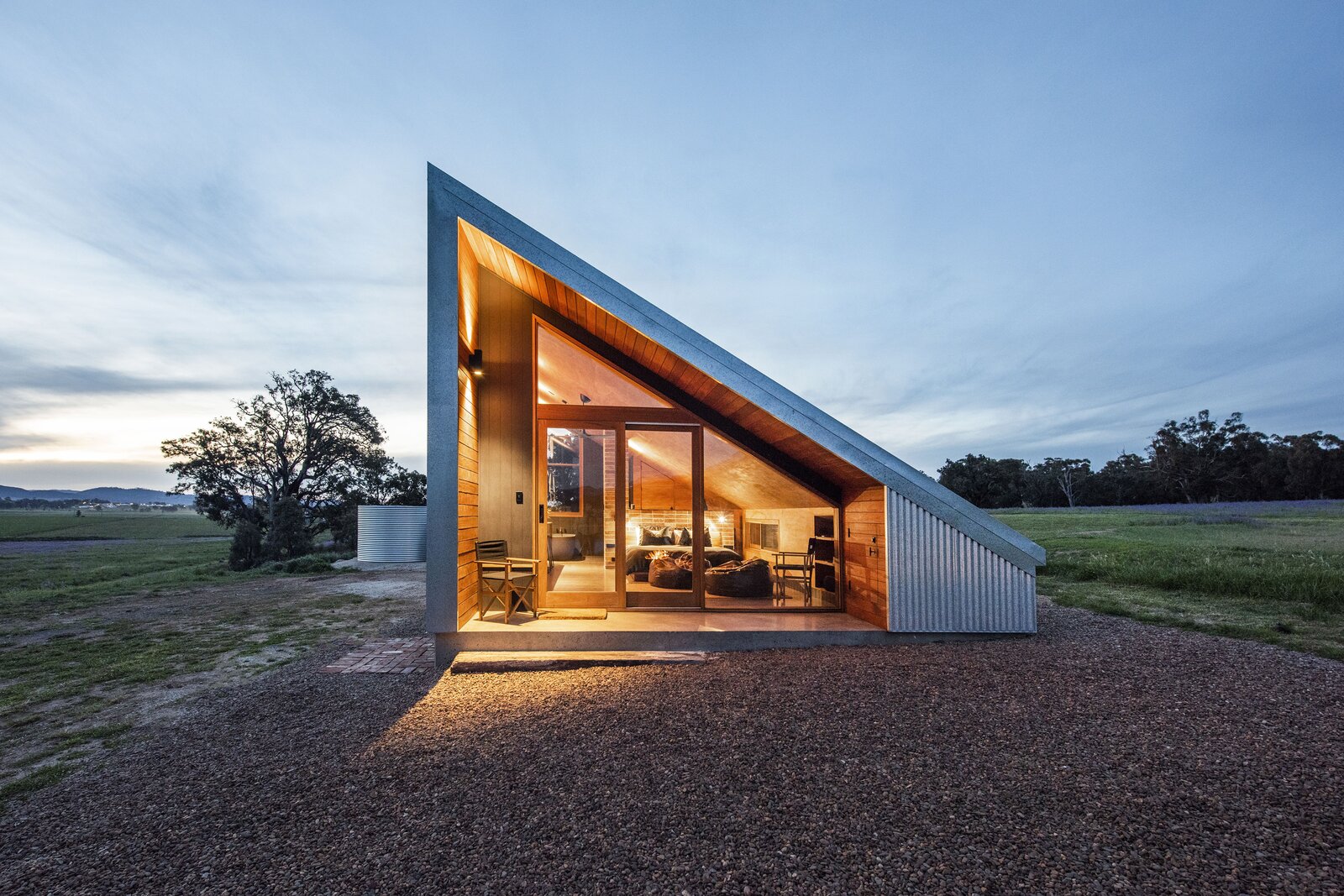 Photo 11 of 12 in This Luxe Off-Grid Retreat Will Put You Right at Home ...