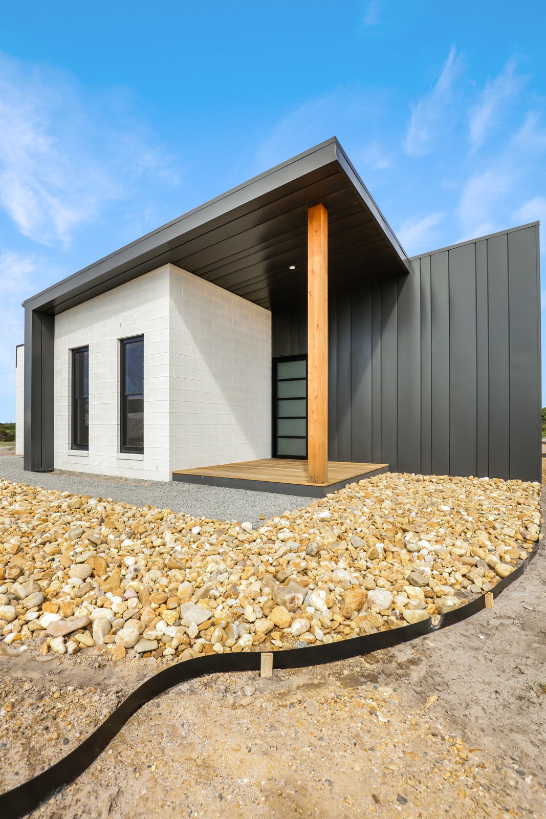 Photo 11 of 26 in Sunlight - The Cape by Harris Build - Dwell