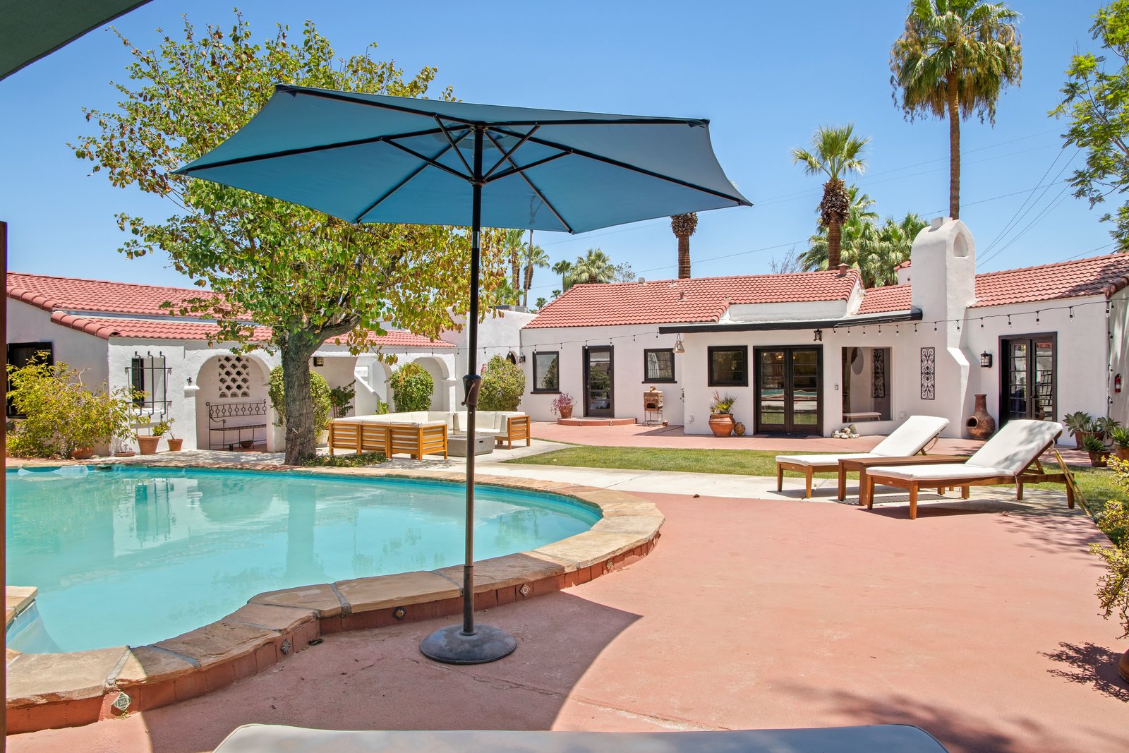 Photo 14 of 56 in The Chaplin Estate by Arun Karottu Dwell