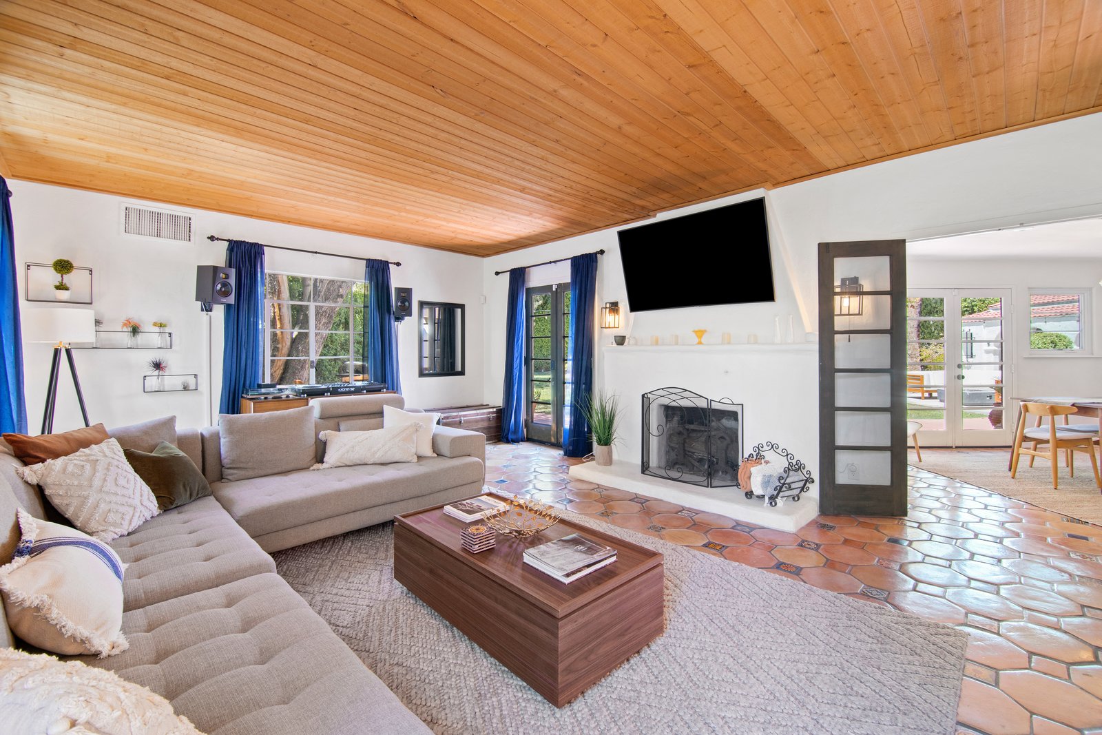 Photo 1 of 56 in The Chaplin Estate by Arun Karottu Dwell