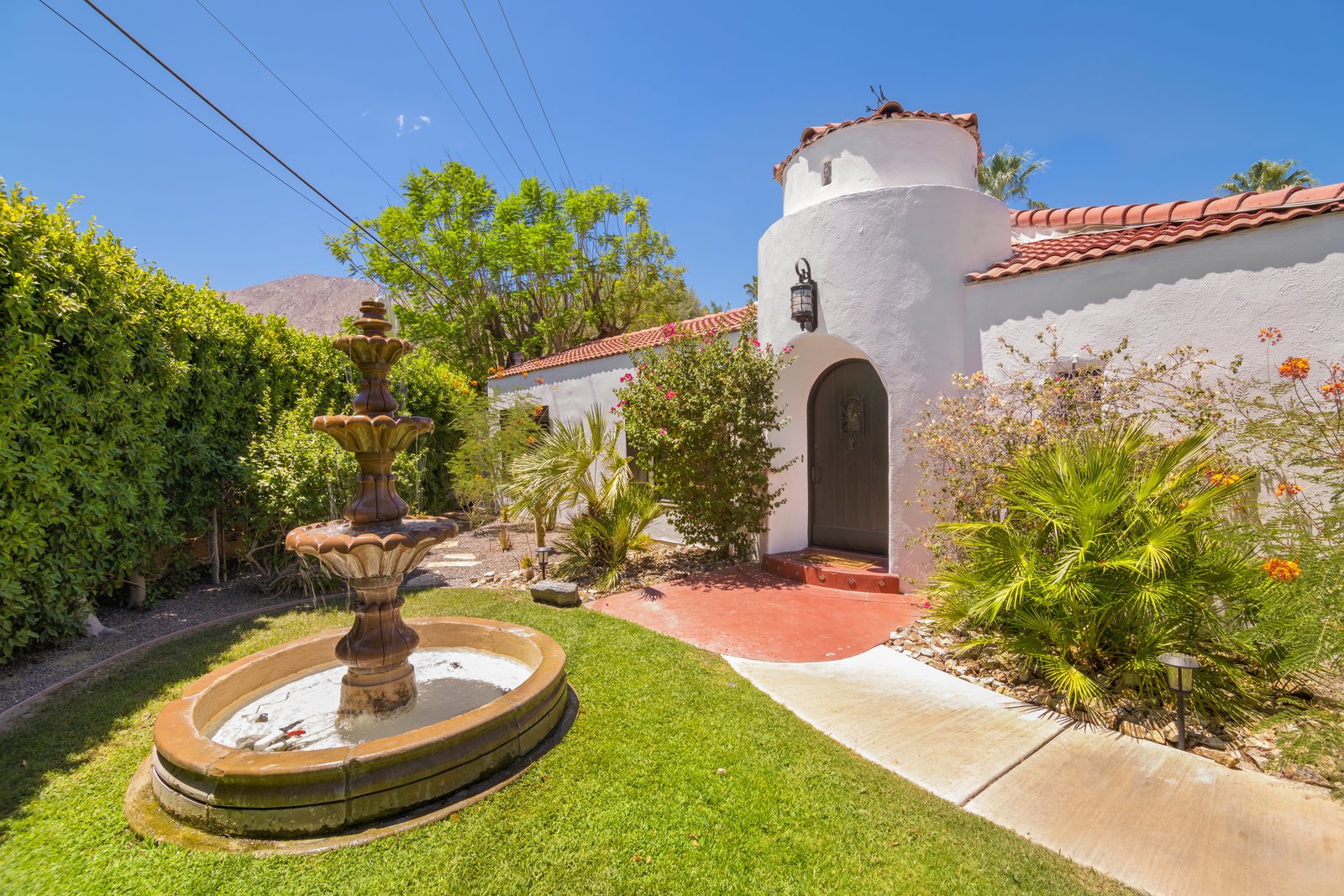 Photo 1 of 56 in The Chaplin Estate by Arun Karottu Dwell