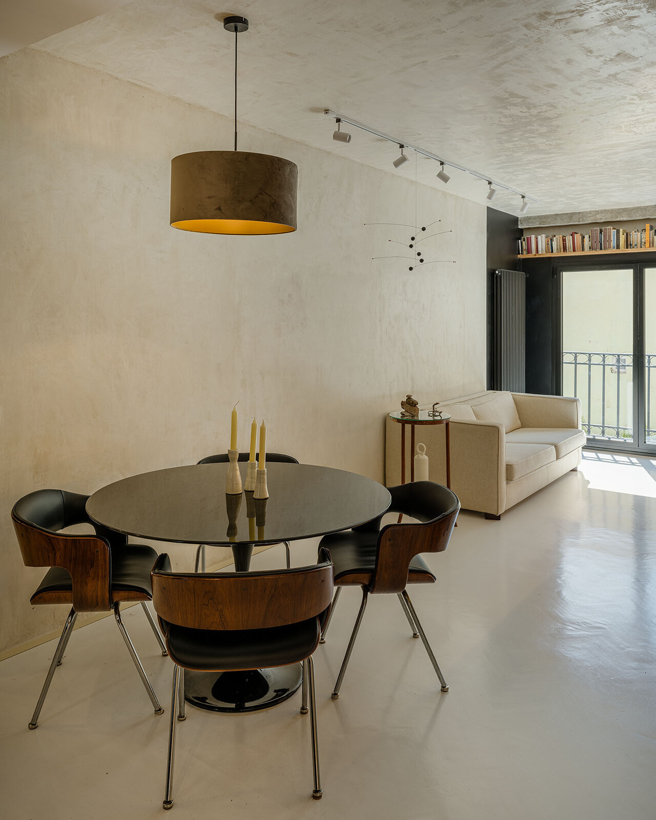 Photo 16 of 22 in House for a poet by ruizesquiroz arquitectos - Dwell