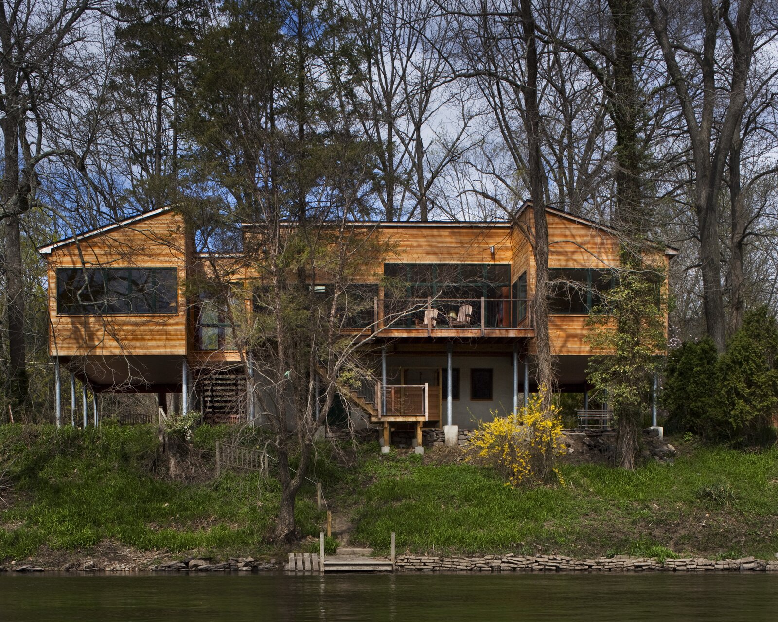 Photo 4 of 5 in RIVER HOUSE by Verner Architects Dwell