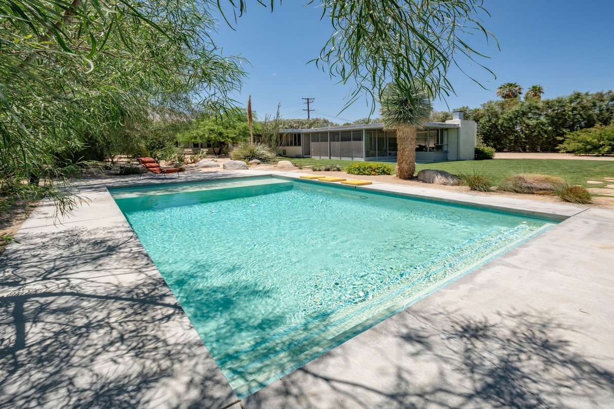 Photo 13 of 34 in Grace Miller House (Richard Neutra) by Catherine