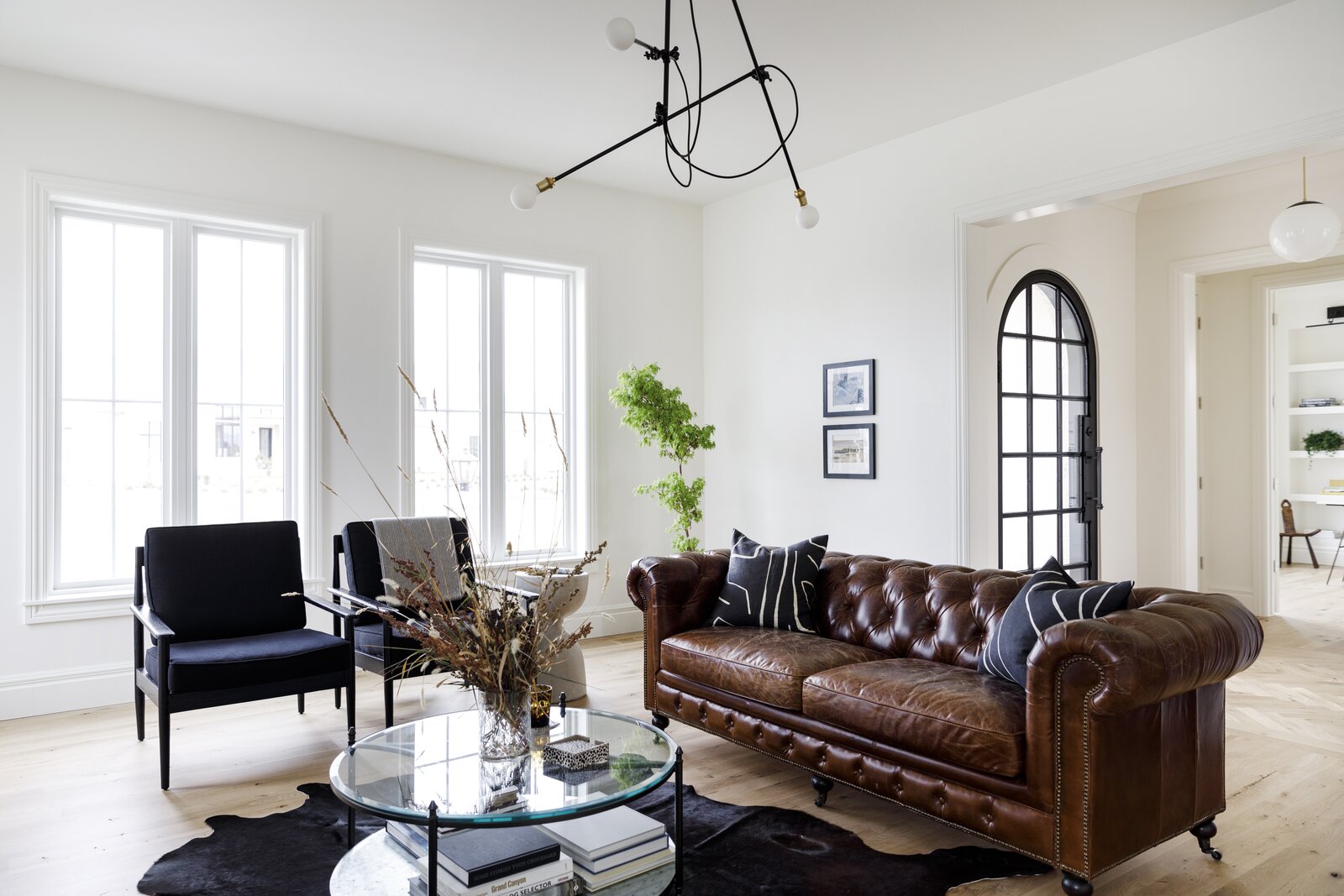 Photo 9 of 15 in A Fresh Take on Colonial Architecture in Idaho Falls