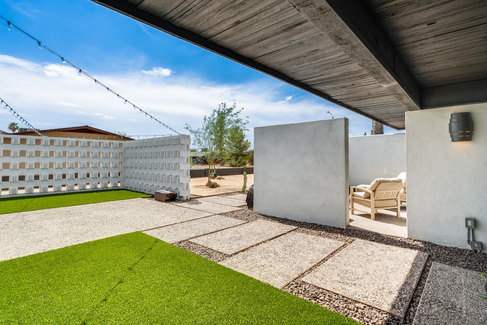 Photo 9 of 12 in The Witt House by Joshua Witt Dwell