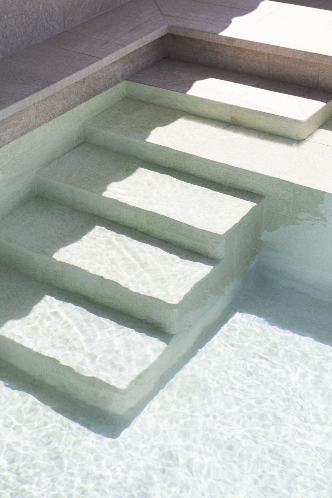 Sustainable, brand new, stunning, ocean front condo. 5mins from dowtown ...