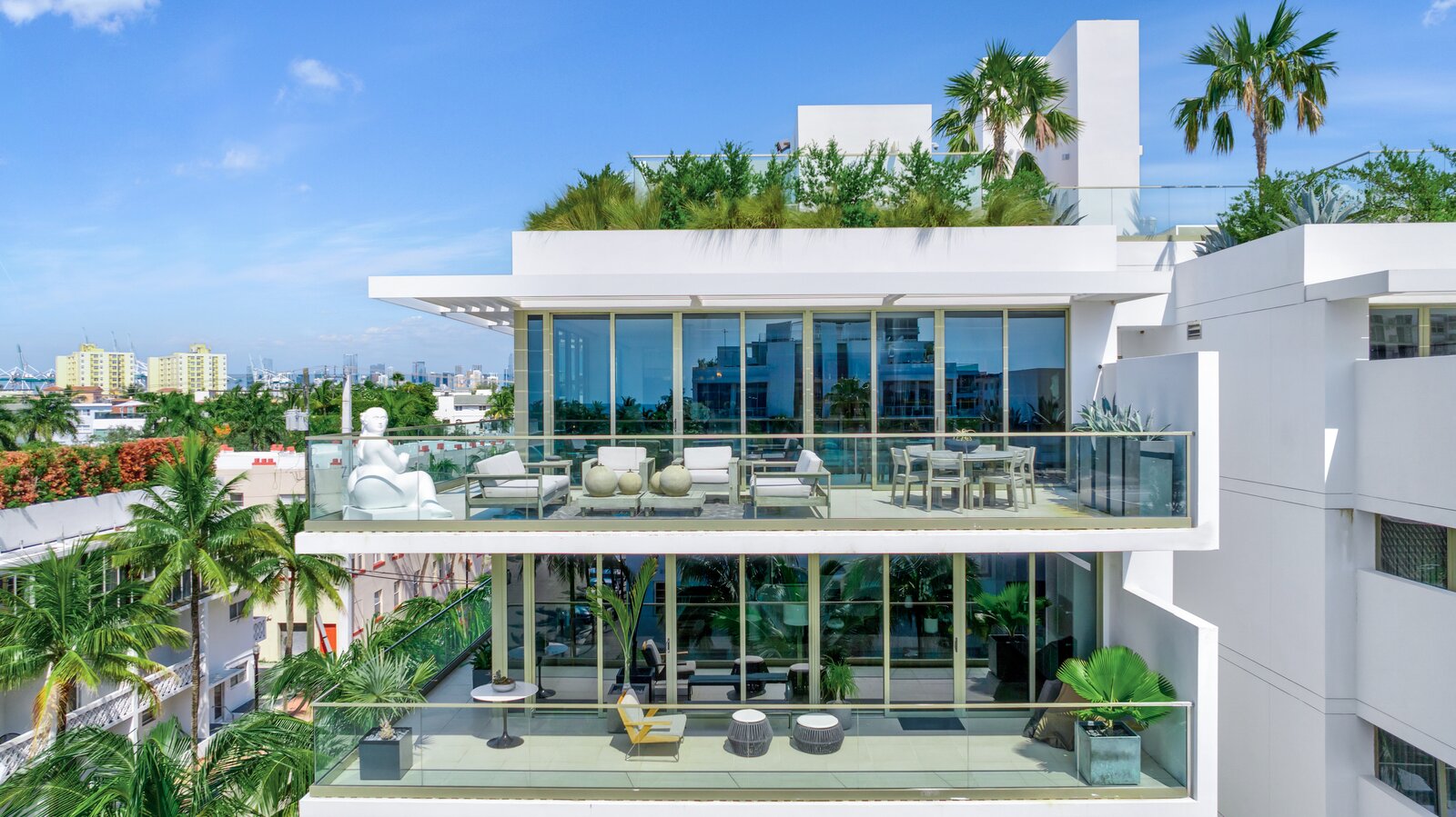 Stunning High End Luxury Penthouse With Private Elevator image