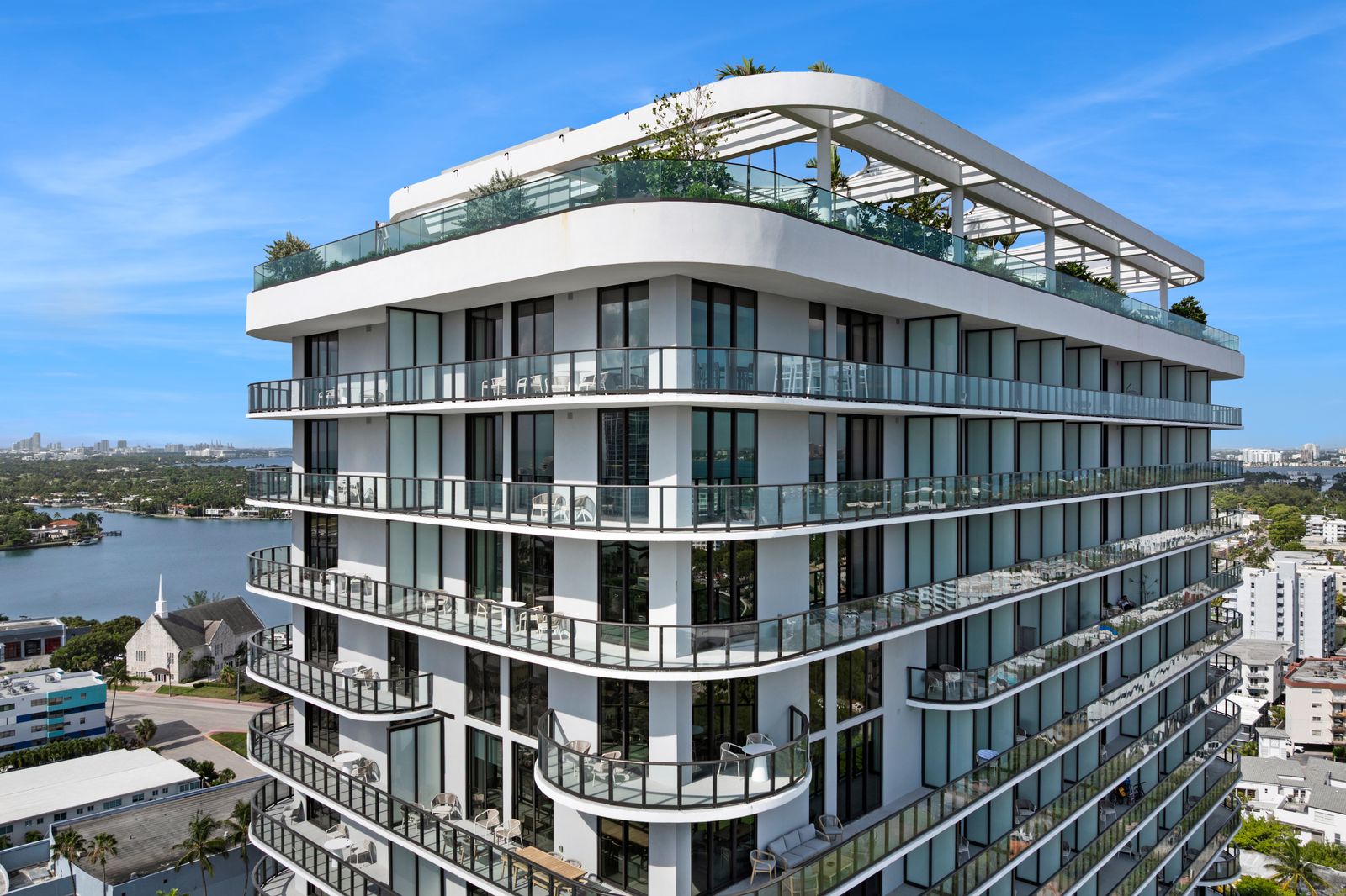 Effortless Coastal Living with Ocean, Bay and Skyline Views (6 Photos ...