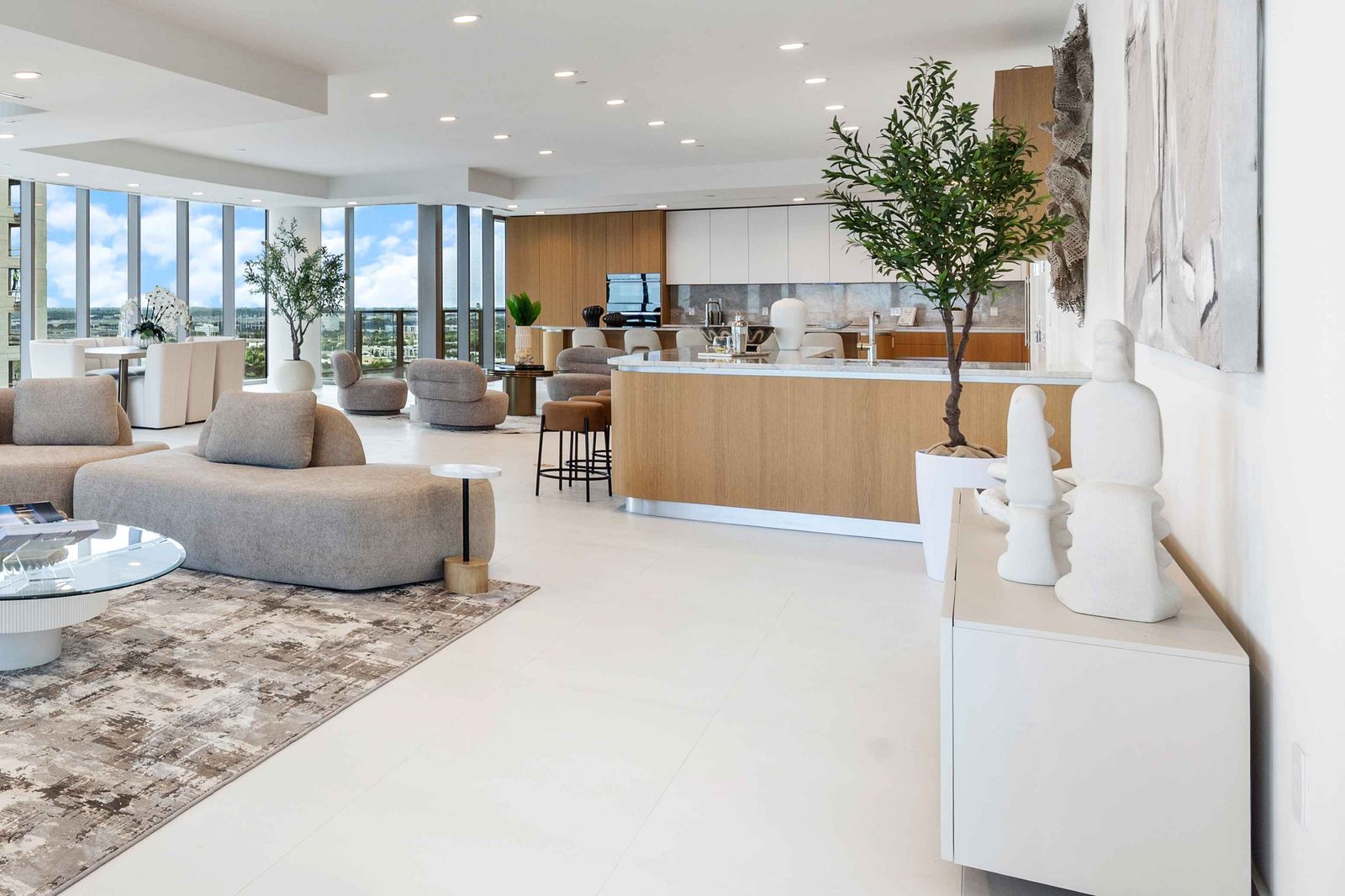 Photo 1 of 7 in Sky High Luxury at West Palm Beach’s Most Prestigious ...