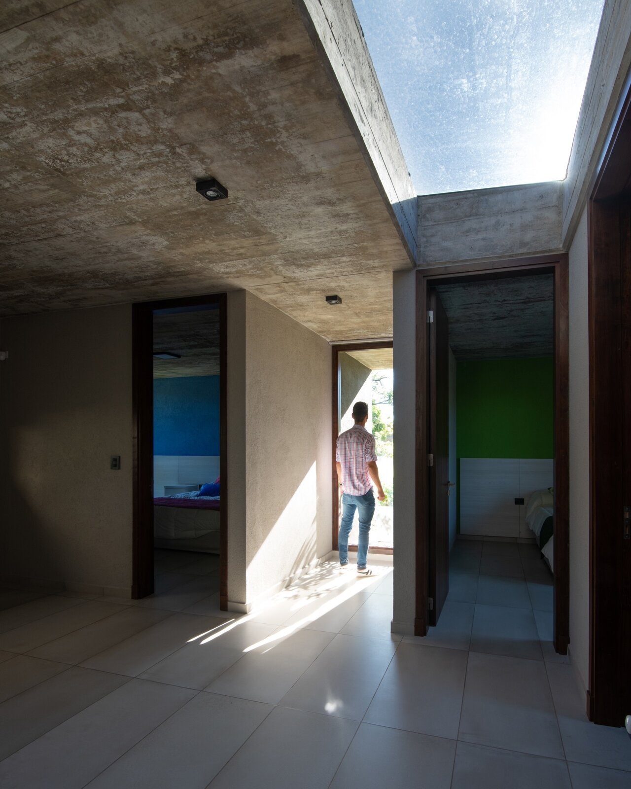 Photo 4 of 10 in Cándida House by Karlen . Clemente Dwell