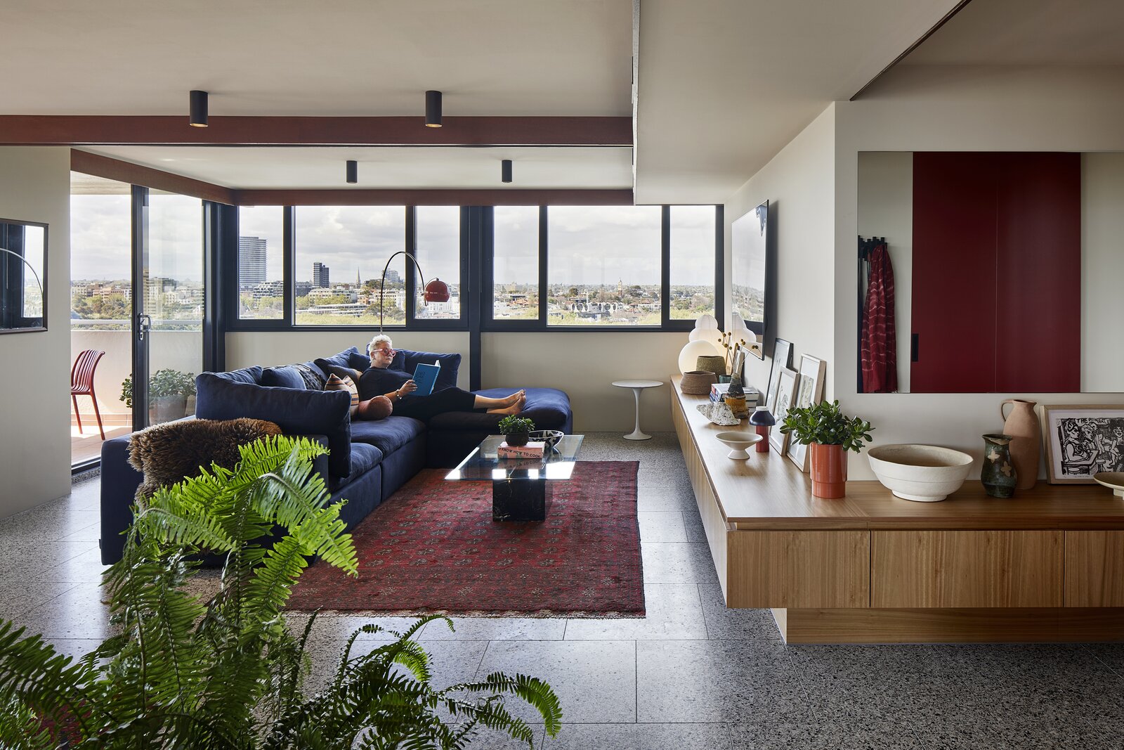 Photo 6 of 12 in In Australia, a Colorful Renovation Makes a Midcentury ...