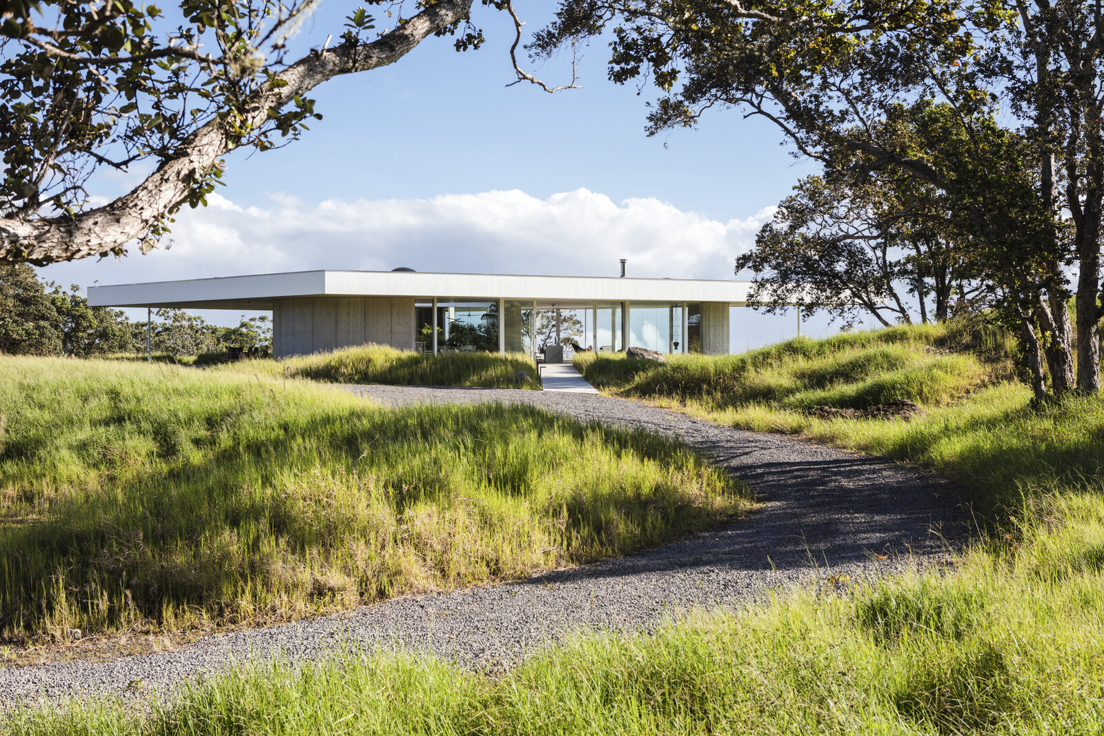 Picture of Photo 7 of 23 in In Hawaii, This Off-Grid Concrete House Is Powered by ...