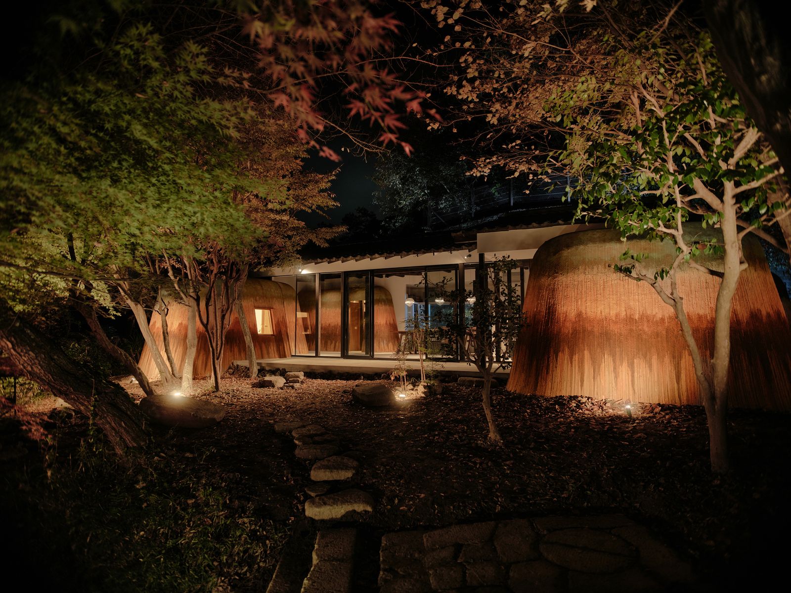 Photo 12 of 12 in The Clay Domes Anchoring This Japanese Home Are ...