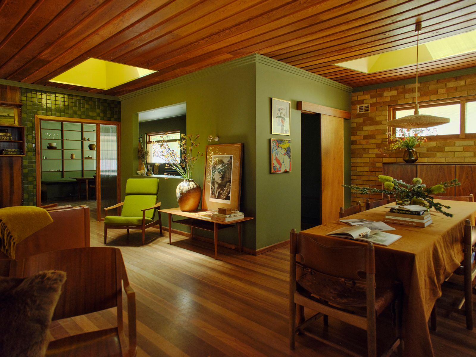 Australian Designer Claire Perini’s Renovated Midcentury Is Soaked in ’70s Soul