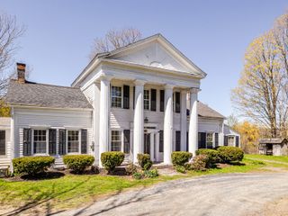 In Upstate New York, an 18th-Century Estate Tied to the Underground Railroad Seeks $595K