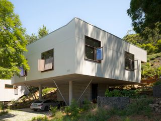 Who Needs an Ocean View? Not This Introverted Australian Home
