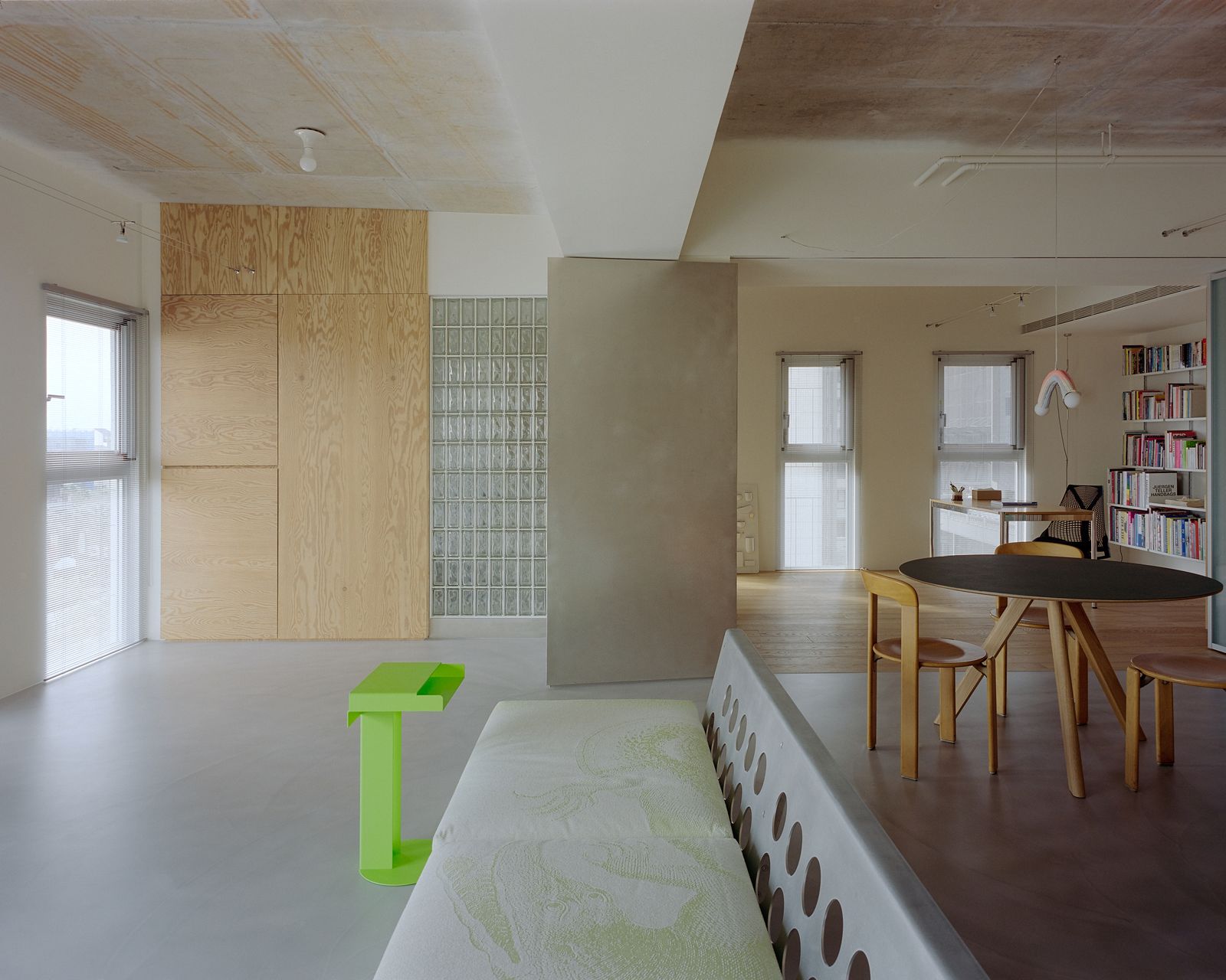 All of the Partitions in This Art Collector’s Taiwan Apartment Are Translucent