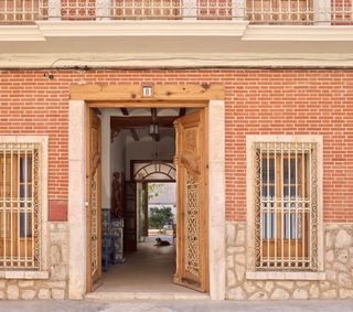 She Returned to Her Grandparents’ Home in Spain to Make It Her Own—For the Whole Family