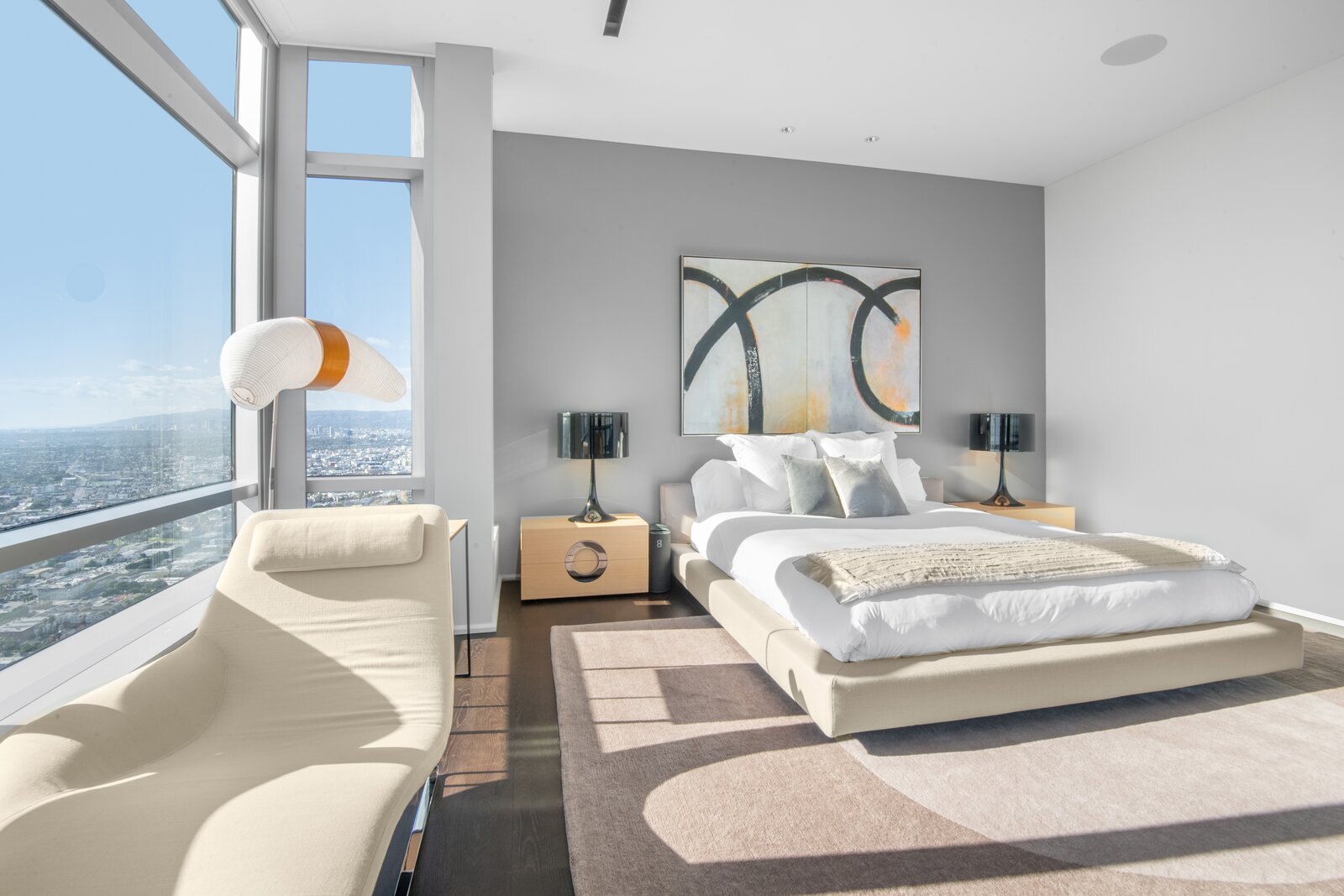Photo 3 of 13 in Three-Bedroom Penthouse at The Residences at LA Live ...