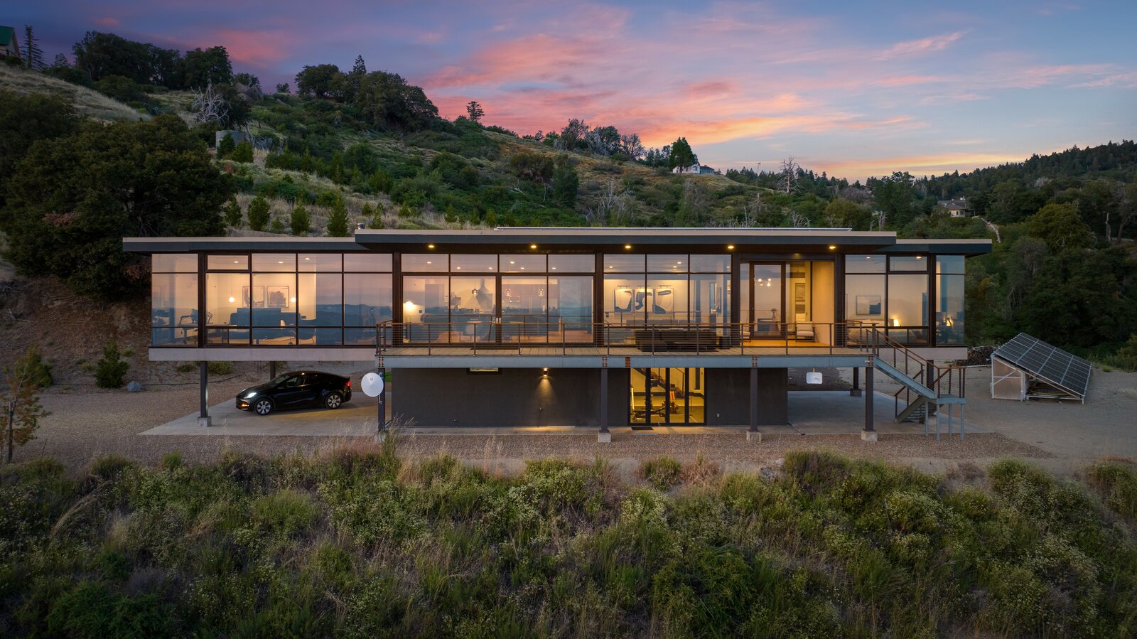 Picture of Photo 2 of 10 in Near-Zero Carbon Footprint Home in San Diego's Palomar ...