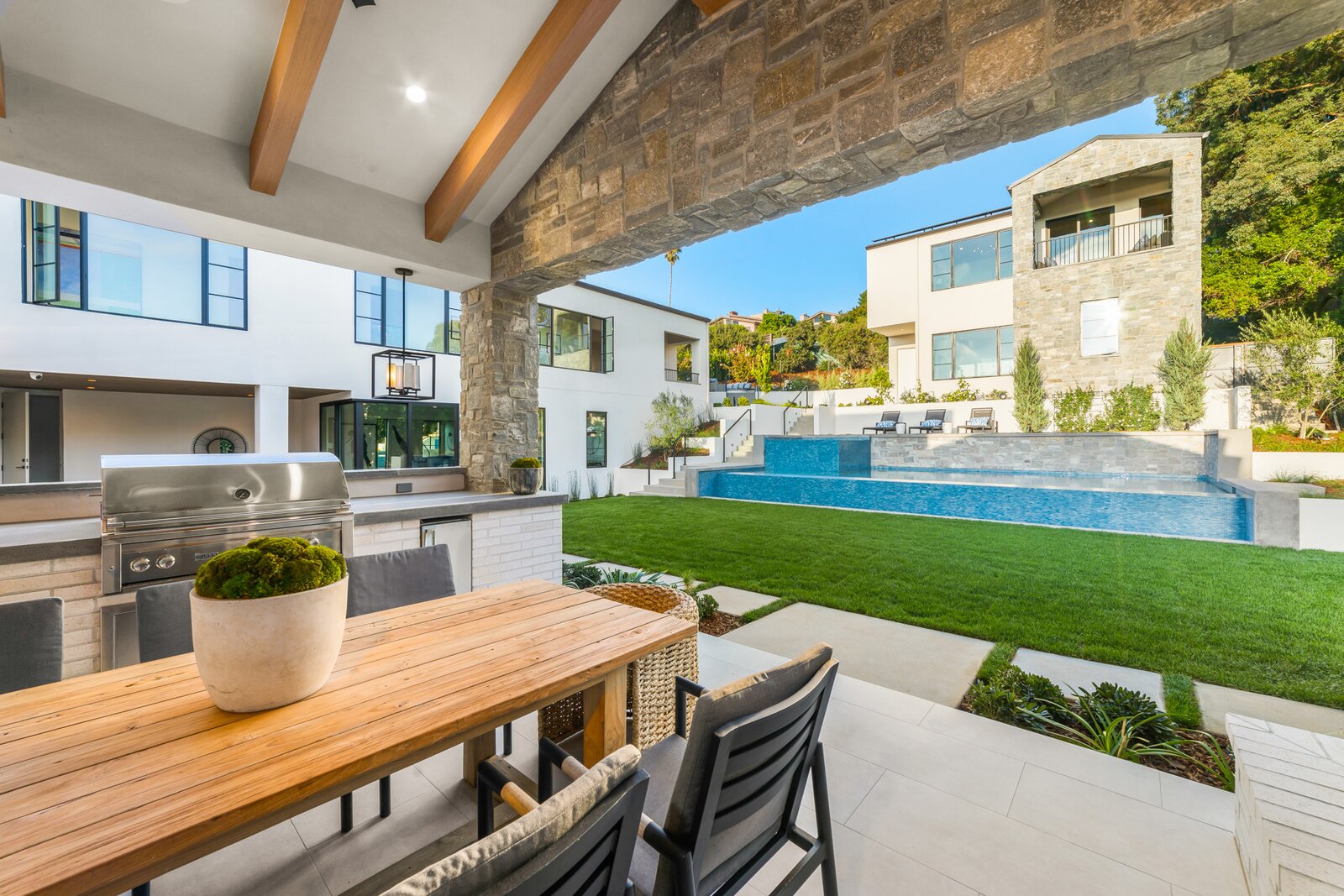 Photo 3 Of 11 In Custom Designed Scandinavian Modern Farmhouse With photo-3-of-11-in-custom-designed-scandinavian-modern-farmhouse-with