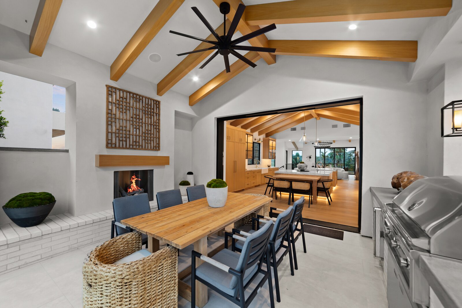 Photo 7 Of 11 In Custom Designed Scandinavian Modern Farmhouse With photo-7-of-11-in-custom-designed-scandinavian-modern-farmhouse-with