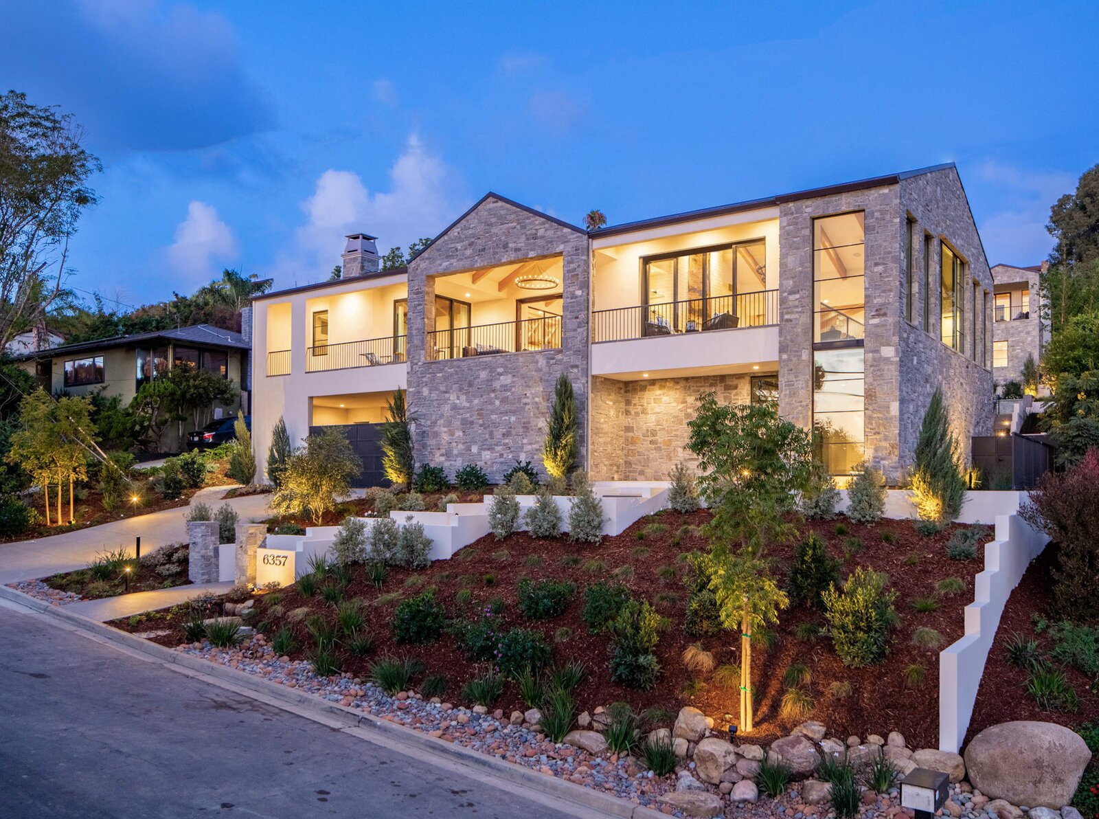 Photo 11 Of 11 In Custom Designed Scandinavian Modern Farmhouse With photo-11-of-11-in-custom-designed-scandinavian-modern-farmhouse-with