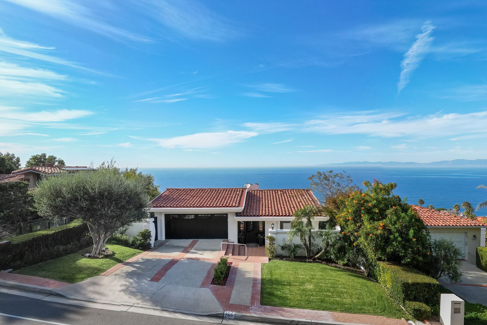 Former USC Trojans Football Coach Lists 4.45M Coastal Palos Verdes