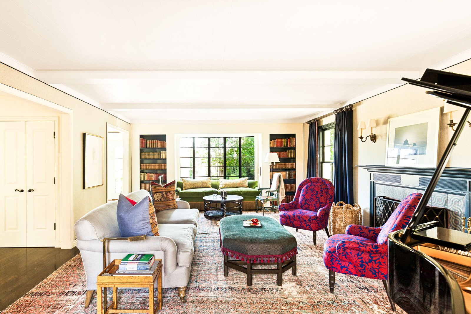 Photo 9 Of 10 In Traditional Brentwood Estate With Terraced Backyard photo-9-of-10-in-traditional-brentwood-estate-with-terraced-backyard