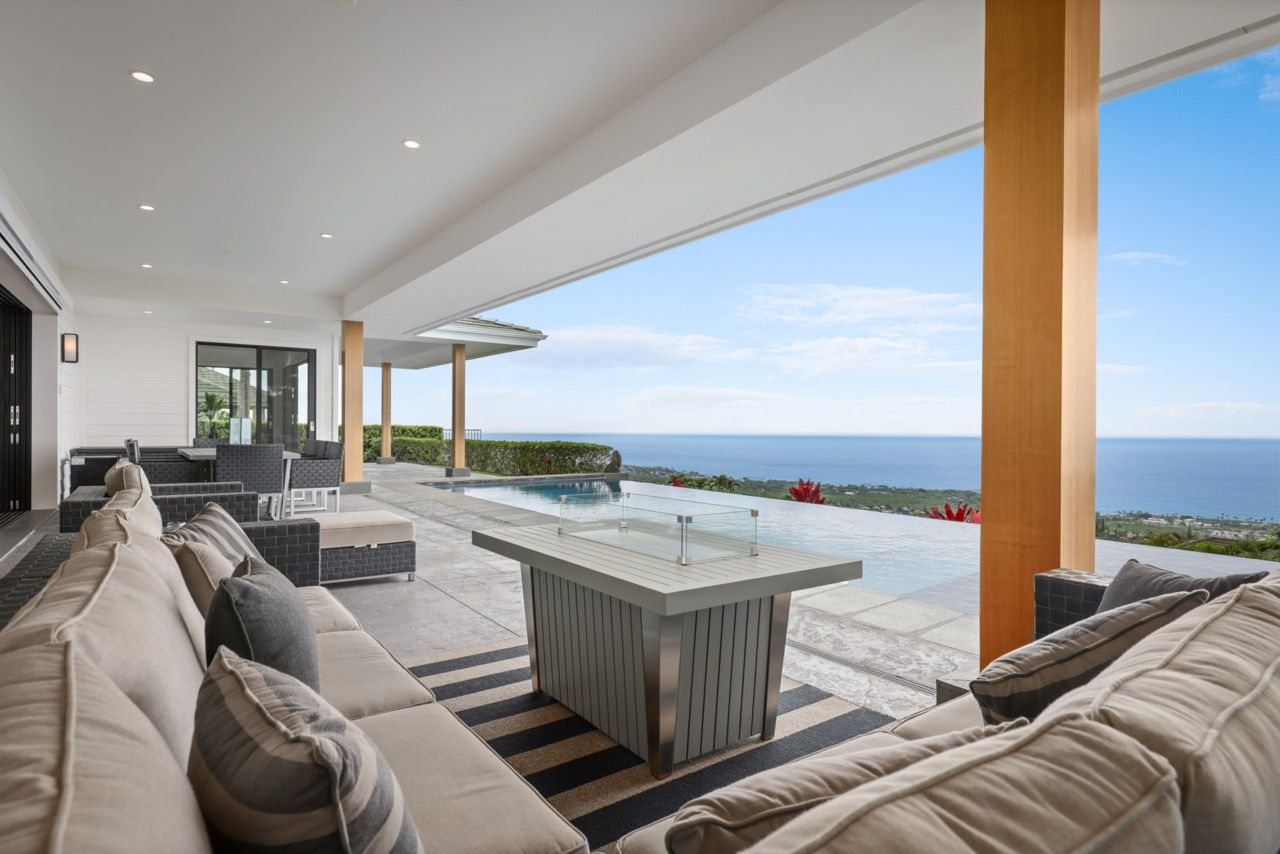 Photo 5 of 10 in Modern Luxury with Panoramic Ocean Views in Kailua ...