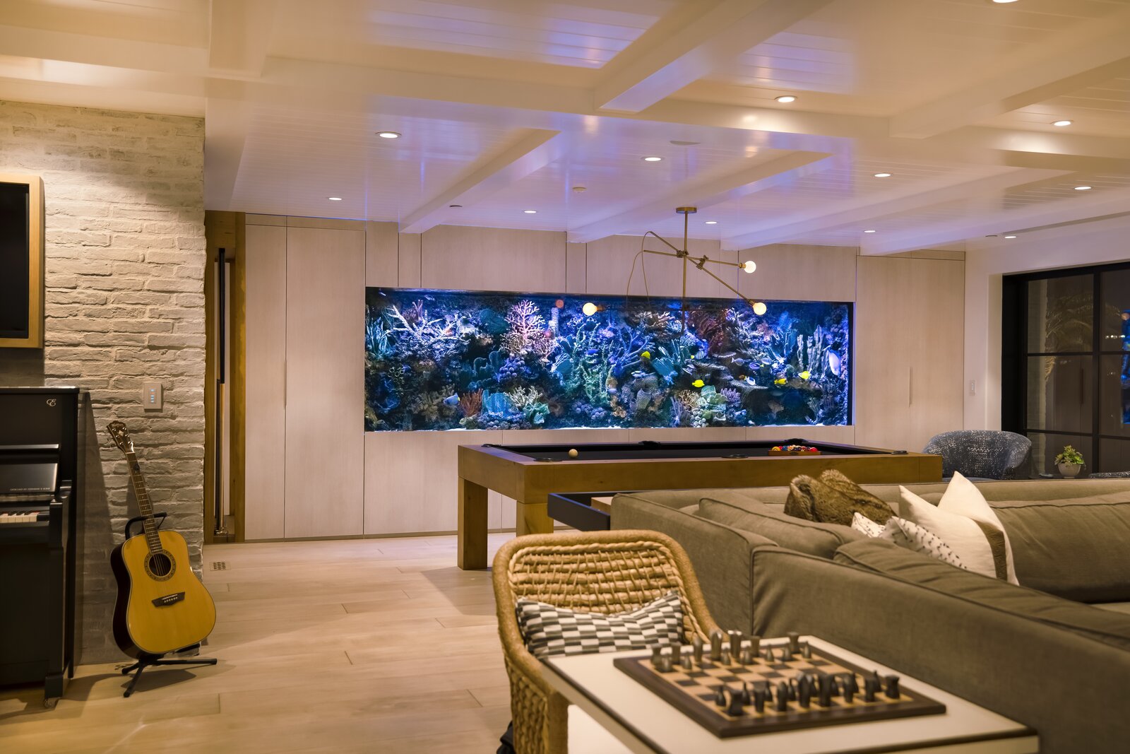 A closer look at Luxury Penthouse Apartments With Aquariums