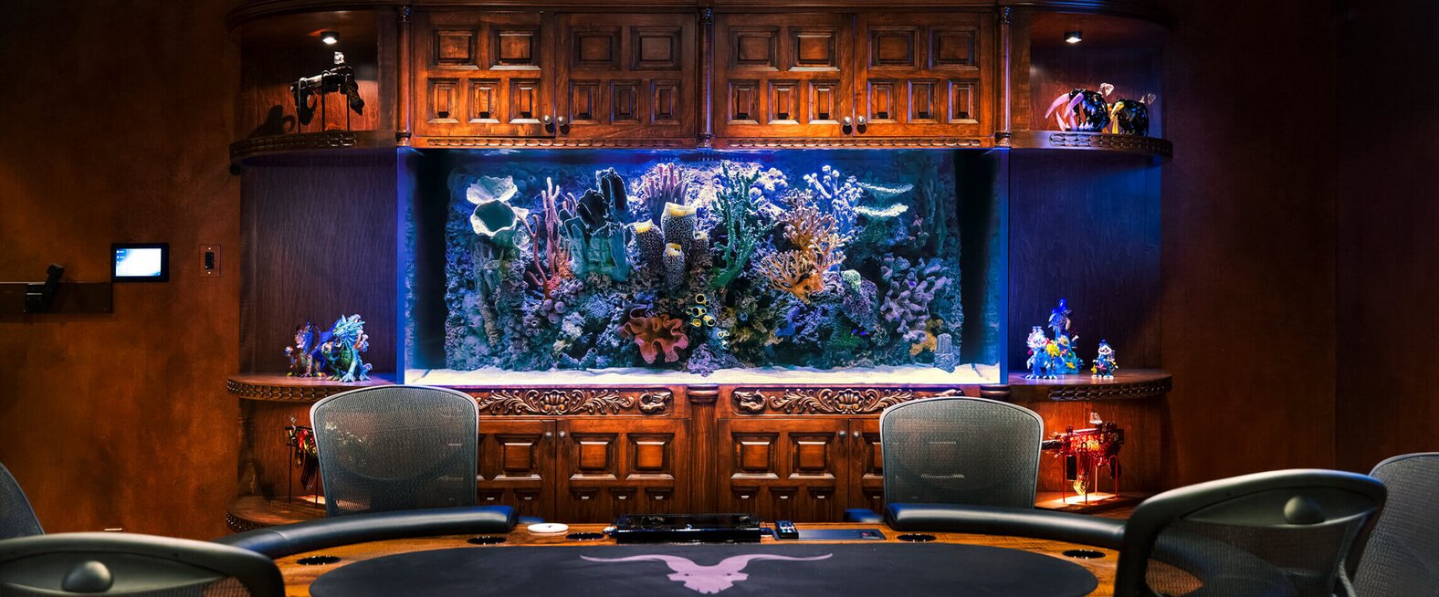 Photo 4 of 5 in Dan Bilzerian decks out lockdown card room with living