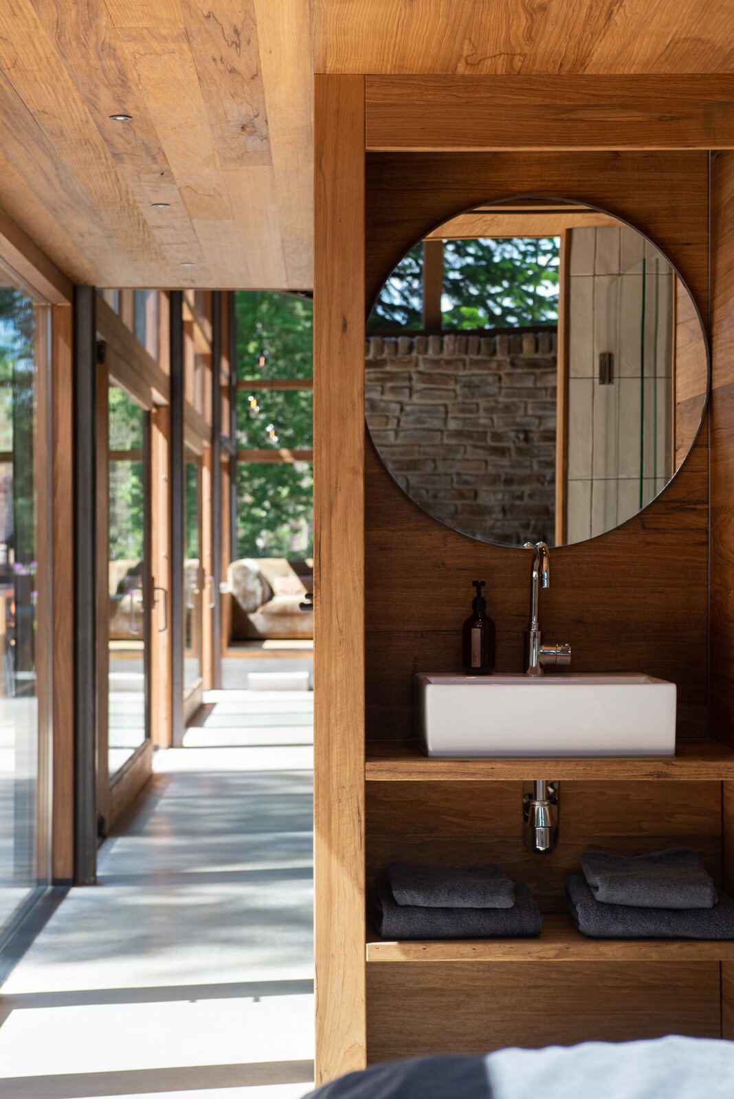 Photo 18 of 24 in The pool House by Paulien van Noort - Dwell