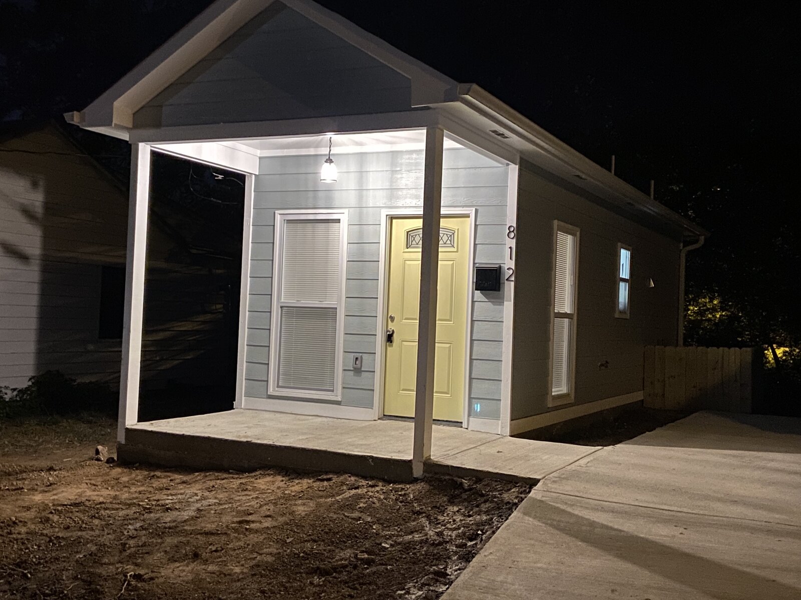 Photo 10 of 10 in Affordable Cuteness! Tiny house in Memphis, Tennessee ...
