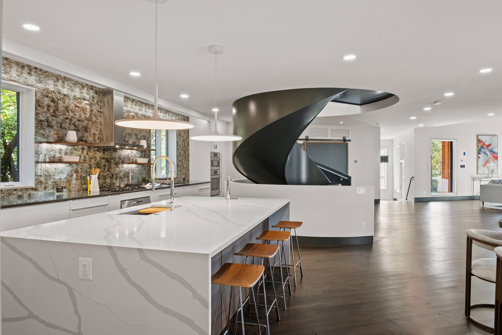 Photo 6 of 10 in De Stijl House by Cameron Austin Dwell