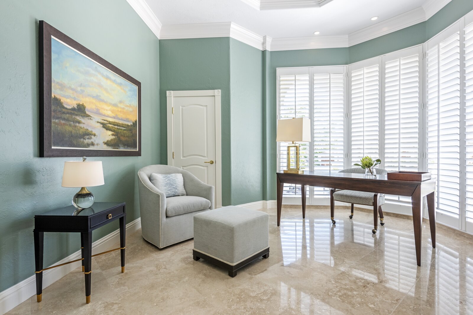 Photo 5 of 18 in Harbor House by Collins Interiors by Hannah Fitzgerald