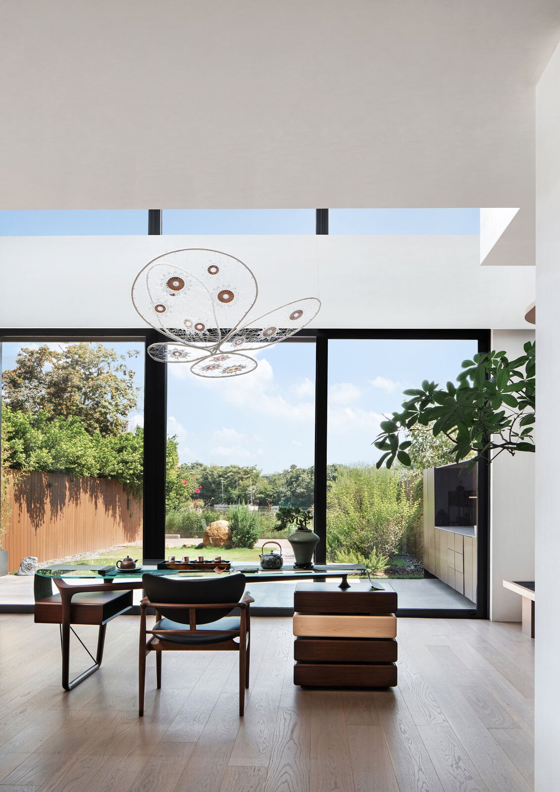 Photo 7 of 36 in Lakeside Villa by ACE Design by DW - Dwell