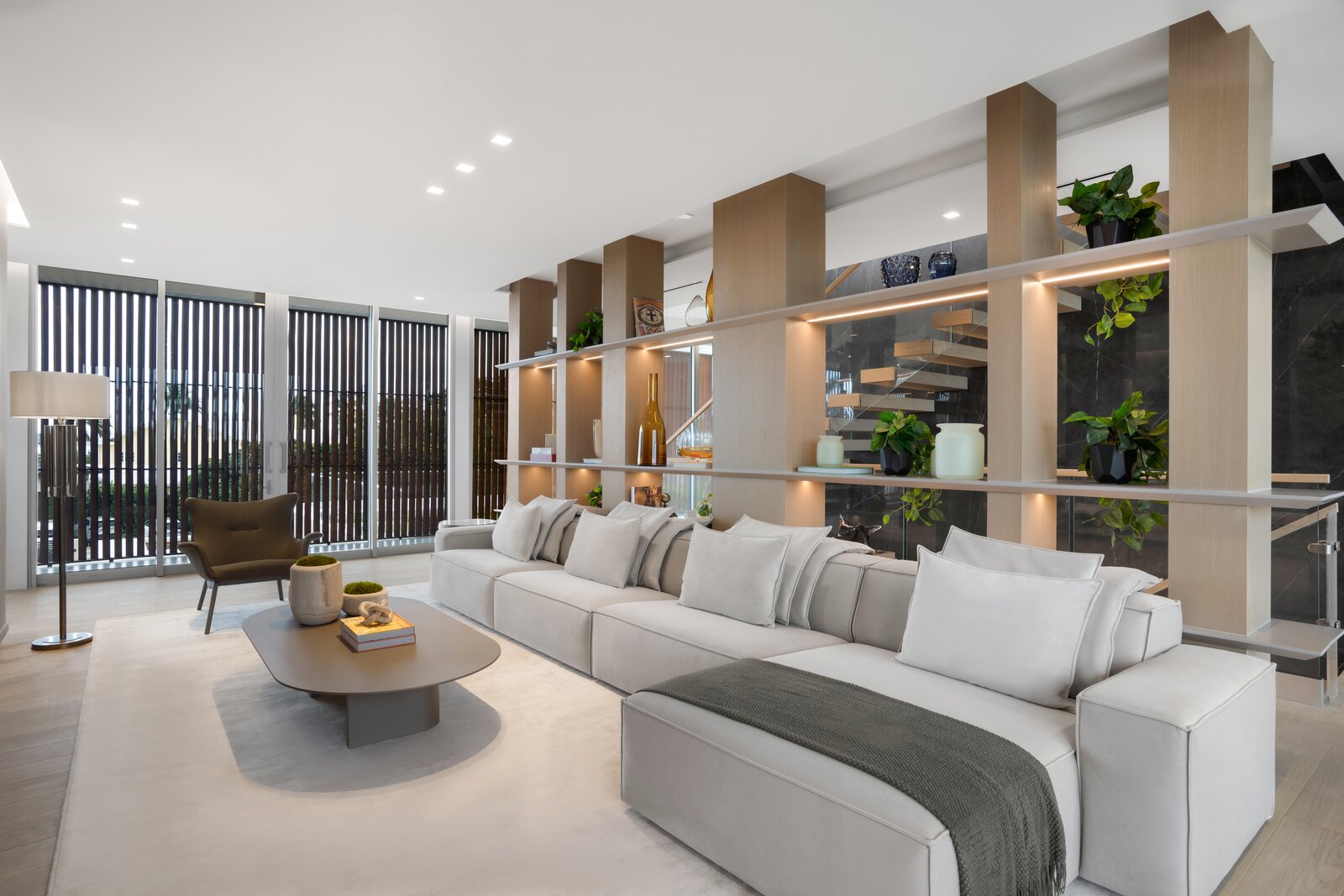 Photo 5 of 10 in Putting Green, Epic Rooftop Getaway and Yacht Docking ... - High-End Penthouse Rentals With Rooftop Putting Green
