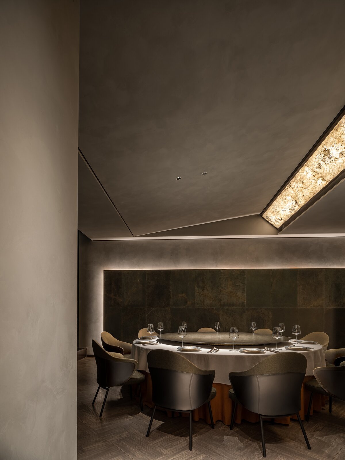 Photo 15 of 33 in MO Jasmine by LDH Architectural Design Firm by design ...