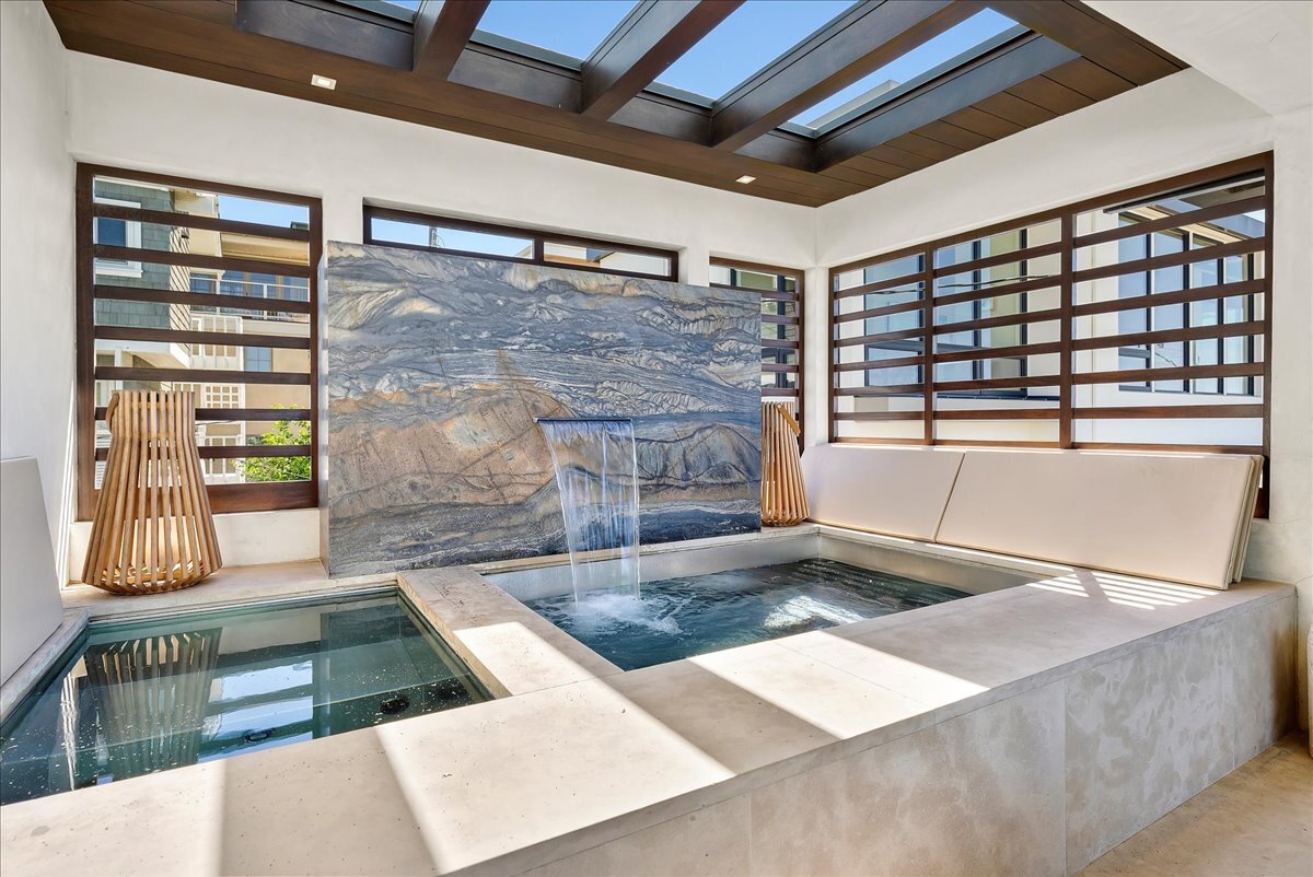 Image showcasing Photo 7 of 10 in A Sustainable Home With Designer Finishes and Ocean ...