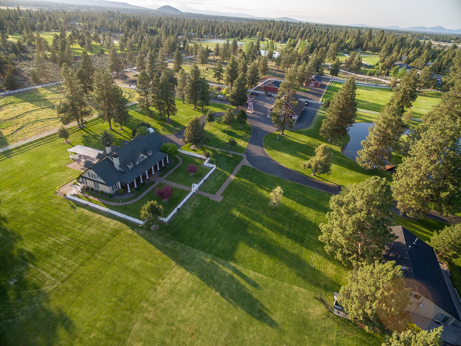 Photo 3 of 16 in 20Acre Equestrian Estate in Bend, OR With Treehouse